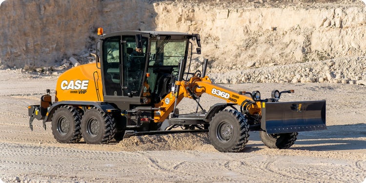 Case CE Grader Serie D bei der Arbeit