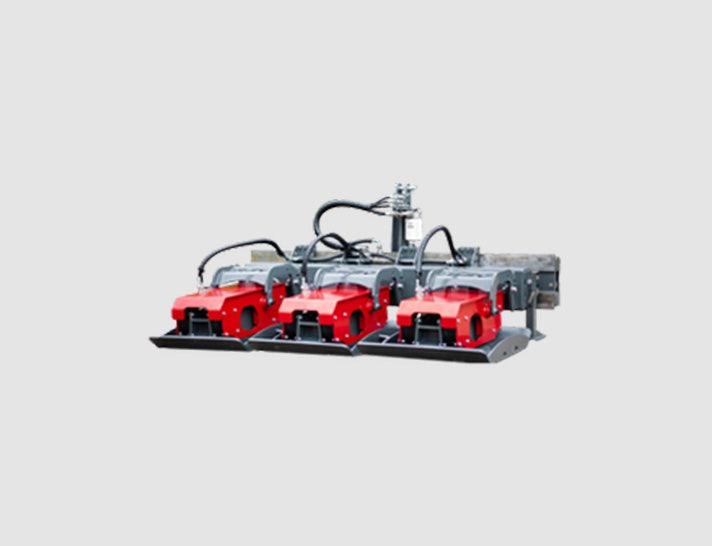 Hydraulischer Plattenverdichter RSV RPV 210/3-S auf neutralem Hintergrund