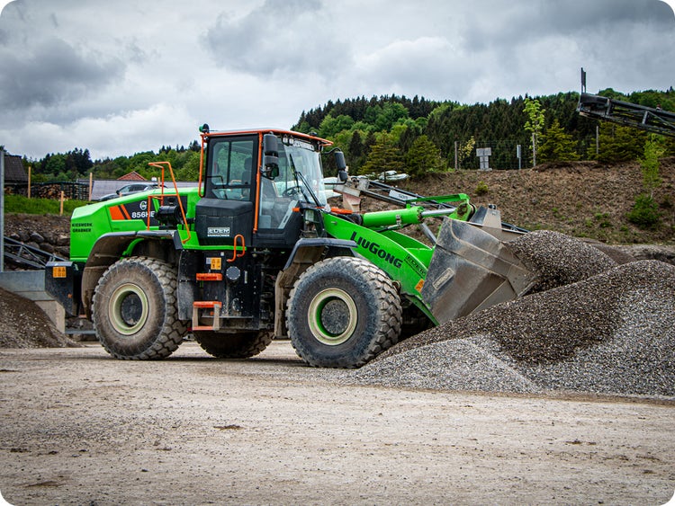 LiuGong 856HE im Kieswerk beim Materialumschlag.